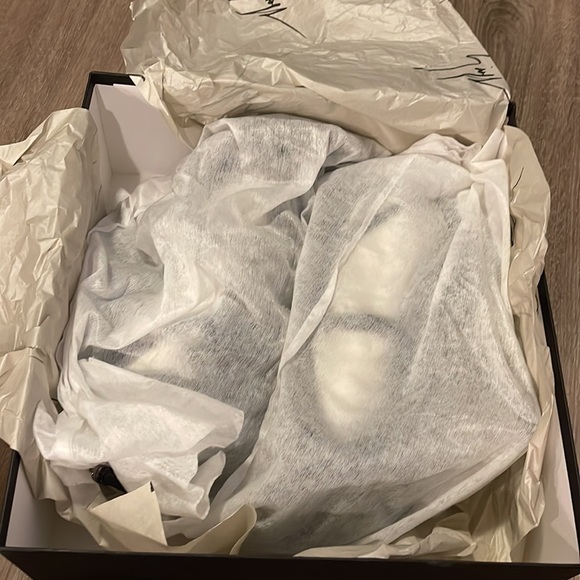 Giuseppe Zanotti Cruel Summer - Black - Picture 6 of 8